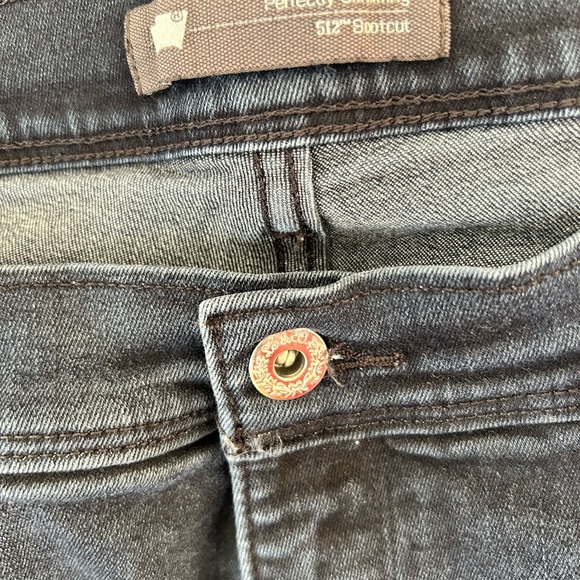 Levi’s 512 bootcut jeans - Picture 4 of 5